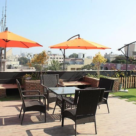 Stay10 Luxury Service Apartment Indore Bagian luar foto