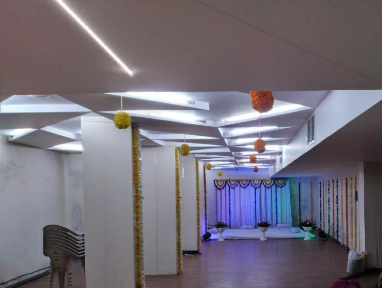 Stay10 Luxury Service Apartment Indore Bagian luar foto