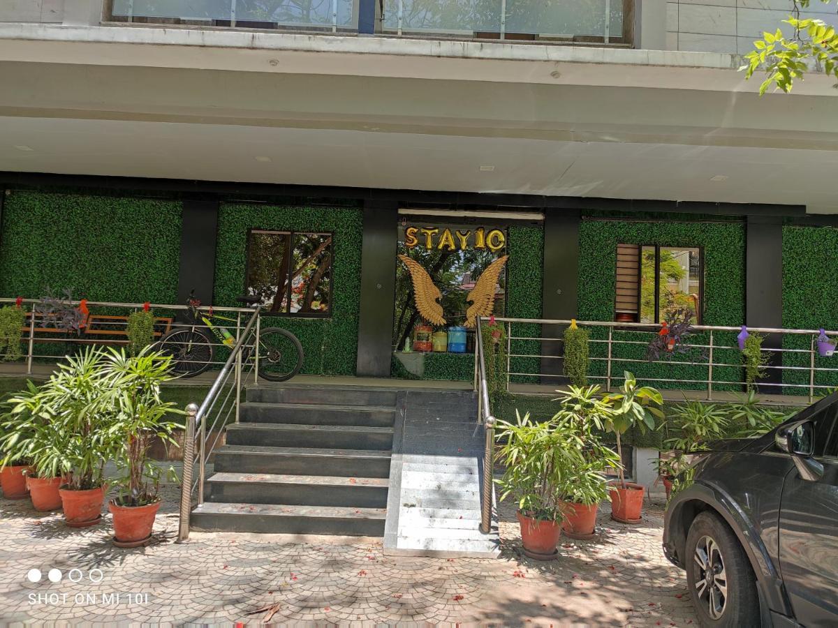Stay10 Luxury Service Apartment Indore Bagian luar foto
